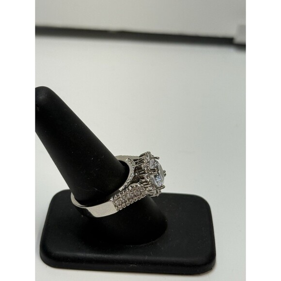 Fashion Circular Inlaid Raised Wedding Engagement Ring Sz 9 New - Picture 5 of 9